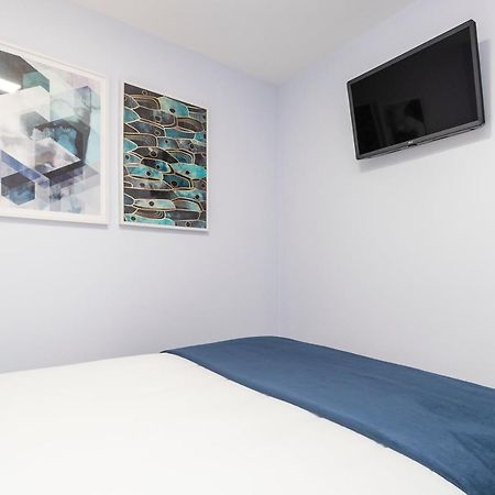 Perfect 1 Bed In Chiado With Aircon Apartment Lisbon Luaran gambar