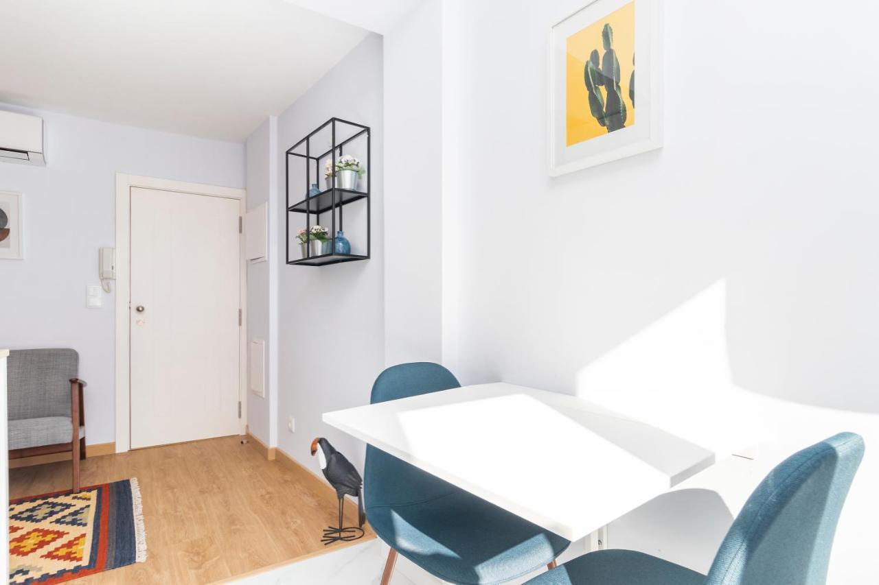 Perfect 1 Bed In Chiado With Aircon Apartment Lisbon Luaran gambar